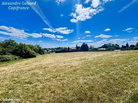 terrain 9 775 m² la reole
