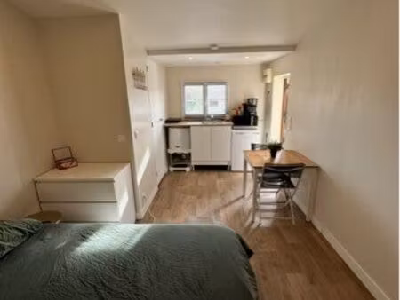 studio 17m2 pour étudian ou jeune couple
