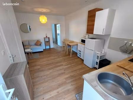 charmant t2 meublé et rénové - rue bonfa  nimes