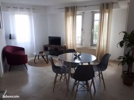 p2 nimes centre 45 m²