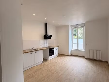 t2 de 30 m² entièrement rénové  proche du centre-ville