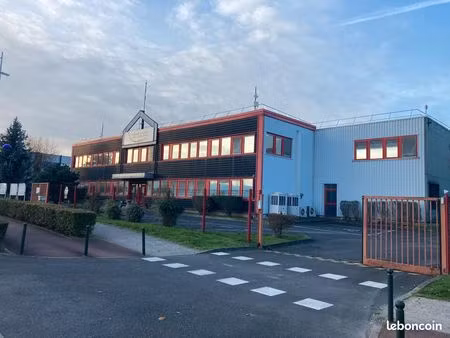 entrepot 479 m² - z.i. domont
