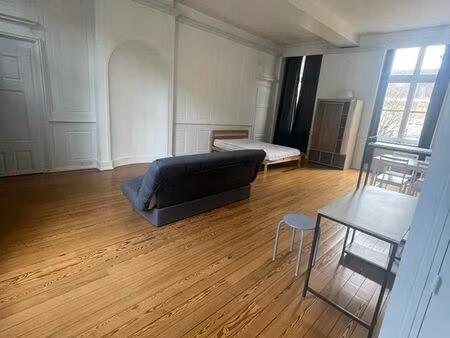 appartement 1 pièce 53 m²