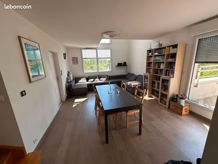 appartement t5 en duplex – 107m²