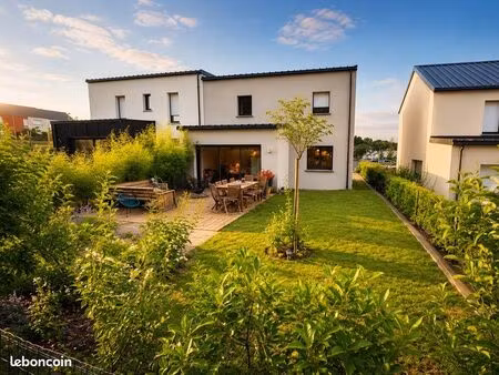 maison de 2020. 102m2 avec un local fermé 9m2
