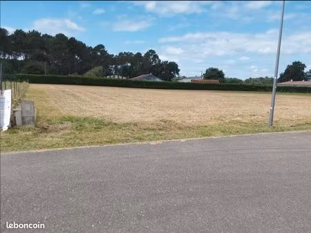 terrain 1 900 m² ygos saint saturnin