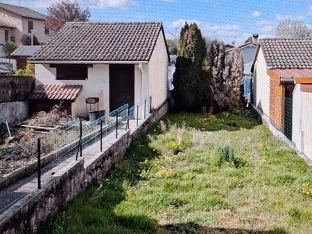 maison en pierre 66m2 avec jardin fort potentiel - 35km de lyon 135 000