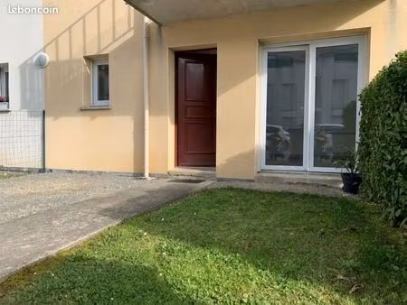 à vendre appartement t2 rez de jardin à saint joseph de porterie