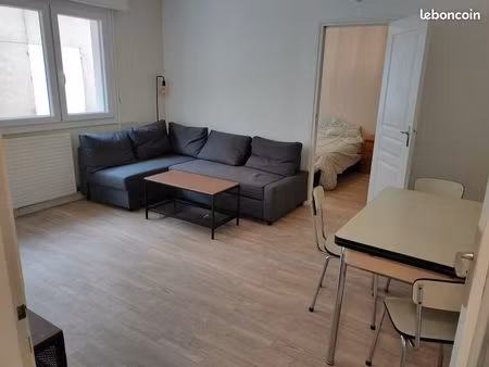 charmant t2 de 39 m² entièrement rénové avec parking et cave – rue de la lionne  orléans