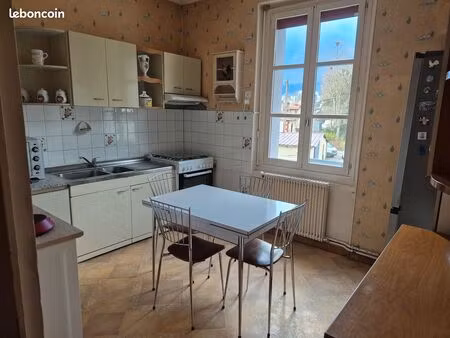 vends appartement f3