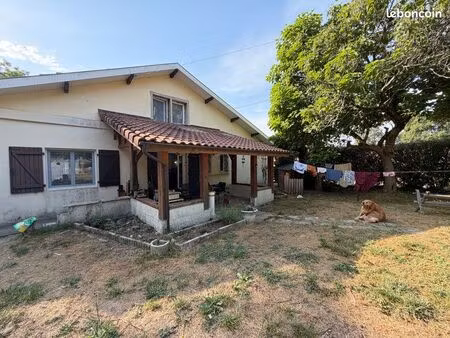à 25 min de dax – maison de caractère 170 m² avec grange 190 m² sur 2000 m² de terrain