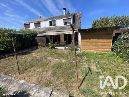 villa 4 pièces 81 m²