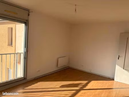 studio quartier gare st caprais