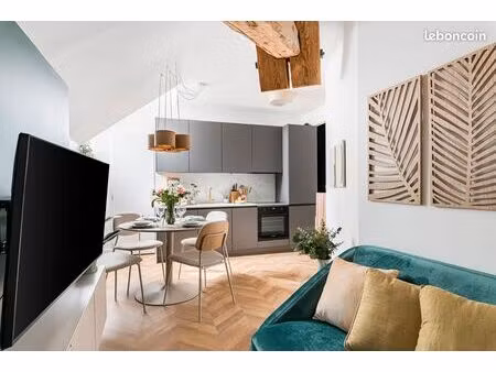 apt 2 chambres - rénové - place grenette - rentabilité brute 10%