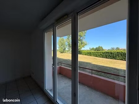 t2 bis au calme avec balcon