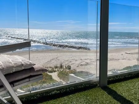 appartement 1 pièce 34 m² front de mer / box fermé