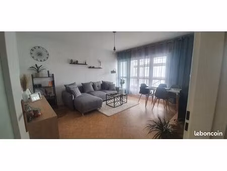 à louer – t2 de 51 m² – tourlaville (rue de la république)