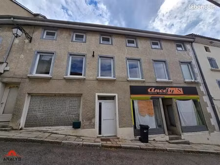 immeuble 8 pièces 200 m²