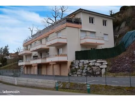 appartement t2 avec balon  garage et place de parking
