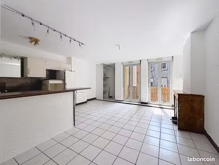 appartement 3 pièces 64 m²