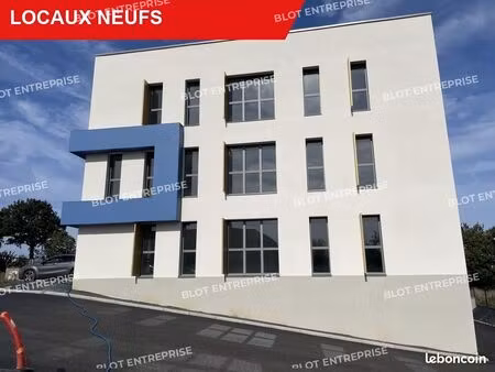 bureaux 971 m²