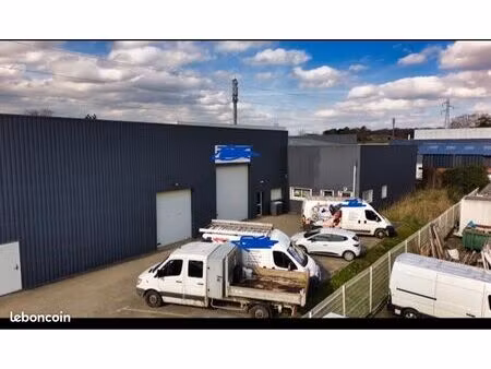 local industriel 100m2
