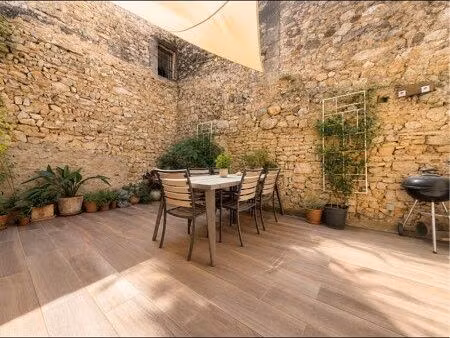 élégante maison de ville rénovée avec terrasse  garage et appartement indépendant
