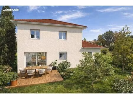 maison 4 pièces 95 m²
