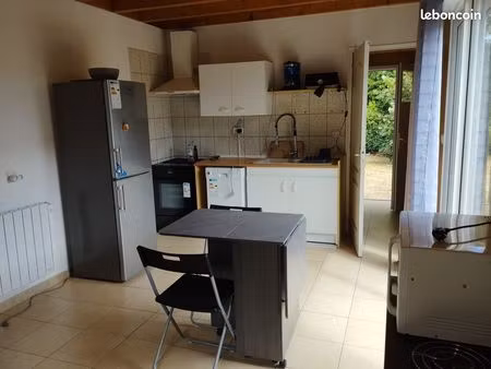 t2 meublé 40 m2- 675 euros toutes charges comprises