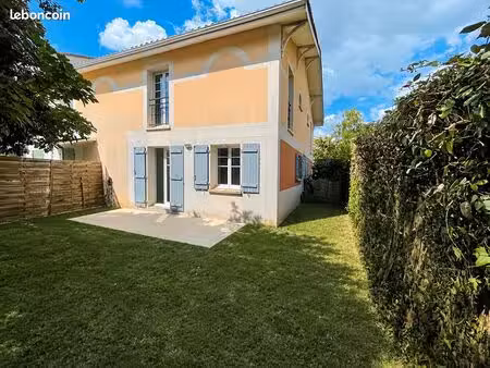 maison 3 pièces 64 m²