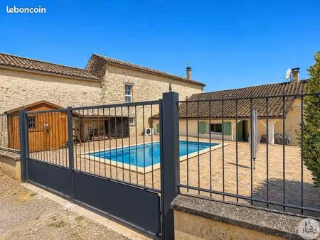maison de village 6 pièces 105 m²