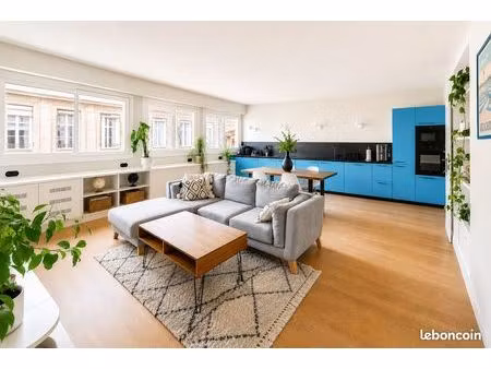 appartement t3 rénové par architecte avec parking