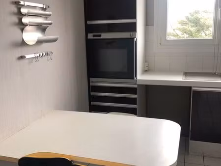appartement 94m2- 3 chambres- dernier étage