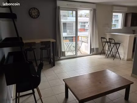 t2 meublé parking terrasse rangueil enac 720 hc