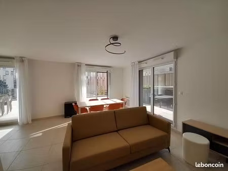 appartement 5 pièces 94 m²