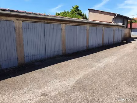 loue garage luneville