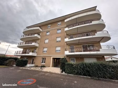 f4 à savigneux résidence de prestige