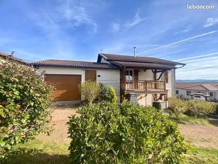 maison 8 pièces 158 m²