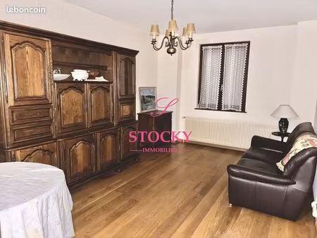 maison de ville 3 pièces 141 m²