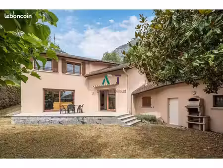 maison 6 pièces 152 m²