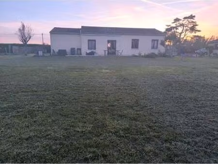maison de 130m2 environ  extérieur à terminé