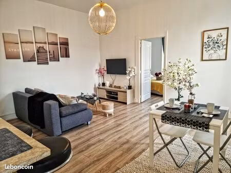 appartement t2 49m2 - quartier comédie