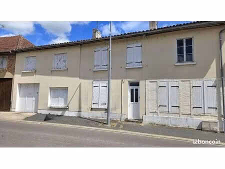 maison 7 pièces 180 m²