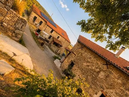 ferme 10 pièces 328 m²