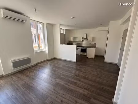 studio hypercentre  entièrement rénové et climatisé