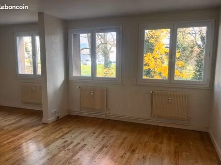 loue joli appartement t4 proche commerces