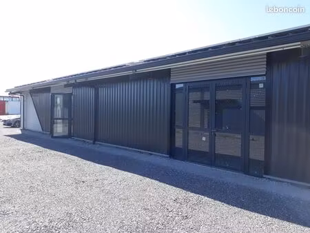 local 120 m² à st sever