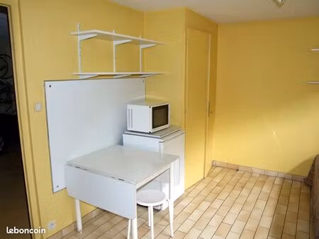 chambre pour étudiant(e)