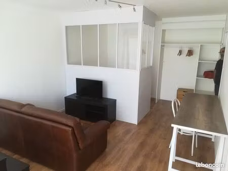 appartement meublé  équipé et climatisé de 31 m² sans frais d’agence. inclus dans les char