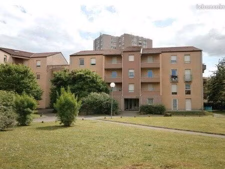 studio étudiant meublé metz devant les pont